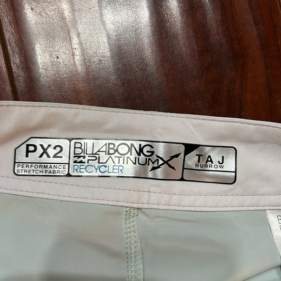 Billabong Taj Burrow Boardshorts - Picture 3 of 4